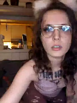 marijacucu online show from April 2026 09:15:01 PM