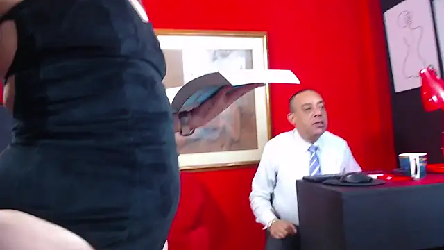 Snapshot of GabrielandAbigail chatting on February 2026 05:14:01 PM GabrielandAbigail online show from February 2026 05:14:01 PM