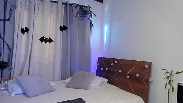 Snapshot of Perfect_design_ chatting on October 2025 12:39:02 PM Perfect design  online show from October 2025 12:39:02 PM