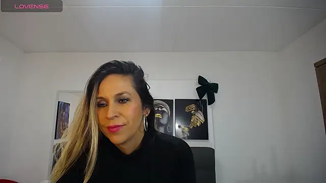 DianaPearls online show from November 2025 10:58:02 AM