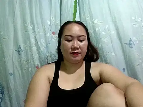 prettywetmom88 online show from October 2025 10:04:01 AM