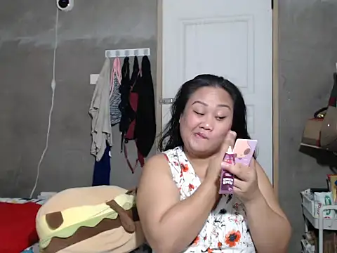 Snapshot of jengrey chatting on November 2025 01:38:01 AM jengrey online show from November 2025 01:38:01 AM