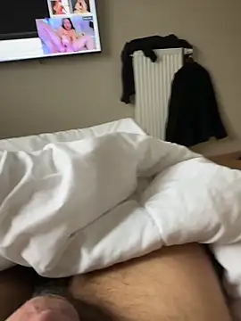 imed692 online show from November 2025 11:40:02 AM