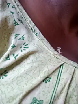 Hotty-rosni online show from November 2025 03:18:02 AM