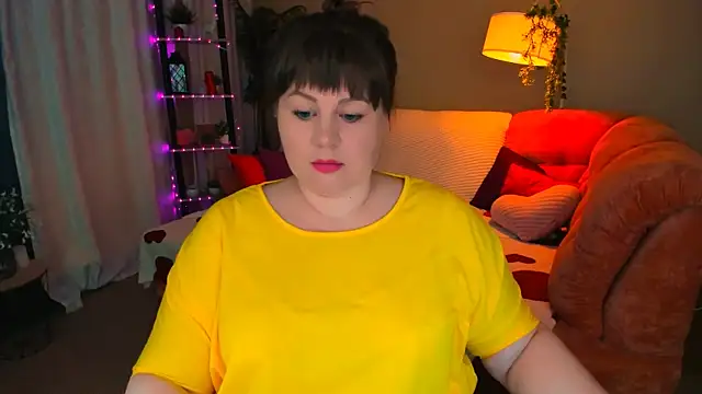 CrystaalStaar online show from June 2026 07:25:01 PM