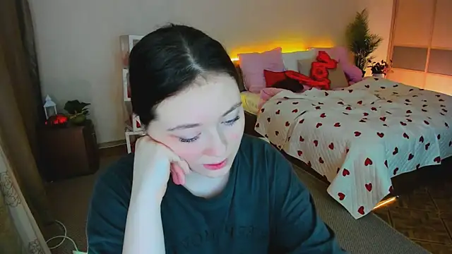 AlluringLookk online show from February 2026 08:35:02 AM