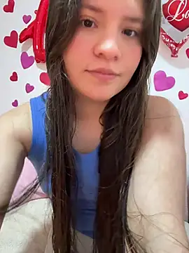 Emilyybennet  online show from February 2026 11:00:01 PM