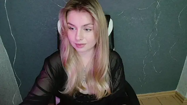 AngelicaHollywood online show from November 2025 04:17:01 PM