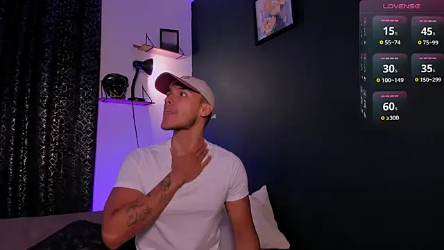 MarkSantozz online show from April 2026 07:17:02 PM