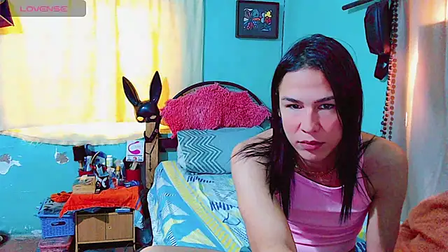 Snapshot of Azley_sweet chatting on December 2024 01:11:01 PM Azley sweet online show from December 2024 01:11:01 PM