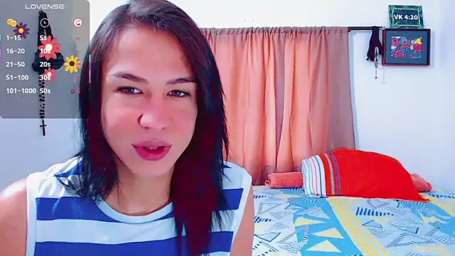 Snapshot of Azley_sweet chatting on February 2025 01:27:01 PM Azley sweet online show from February 2025 01:27:01 PM