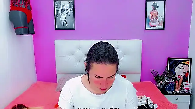 Snapshot of Azley_sweet chatting on October 2025 07:25:02 PM Azley sweet online show from October 2025 07:25:02 PM