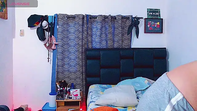 Snapshot of Azley_sweet chatting on November 2025 02:06:02 PM Azley sweet online show from November 2025 02:06:02 PM