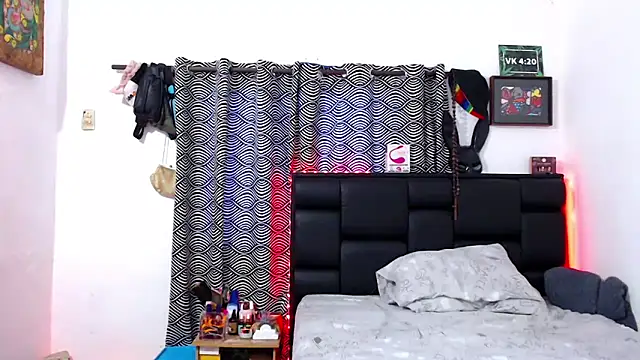 Snapshot of Azley_sweet chatting on November 2025 02:27:02 PM Azley sweet online show from November 2025 02:27:02 PM