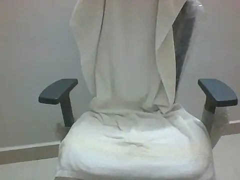 hunter120495 online show from January 2026 05:28:02 PM