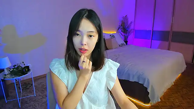 Snapshot of SoulHarmoonyy chatting on October 2025 01:19:01 PM SoulHarmoonyy online show from October 2025 01:19:01 PM