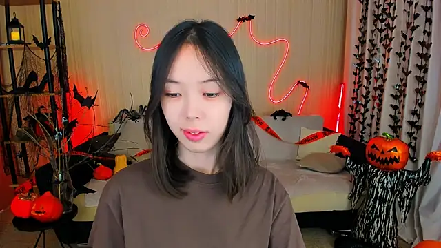 Snapshot of SoulHarmoonyy chatting on October 2025 01:18:02 PM SoulHarmoonyy online show from October 2025 01:18:02 PM