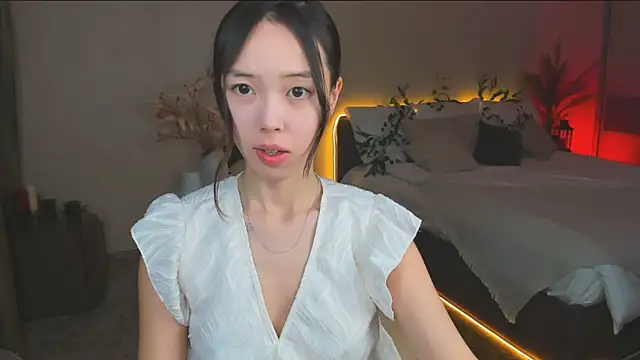 Snapshot of SoulHarmoonyy chatting on November 2025 01:10:01 PM SoulHarmoonyy online show from November 2025 01:10:01 PM