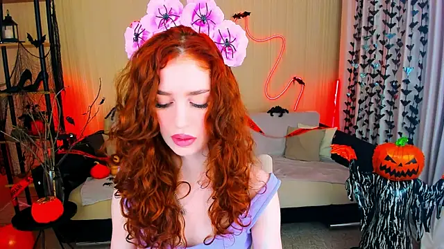 Snapshot of ChristinaConteeree chatting on October 2025 07:18:01 PM ChristinaConteeree online show from October 2025 07:18:01 PM