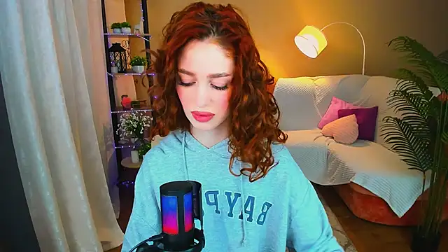 Snapshot of ChristinaConteeree chatting on November 2025 07:08:02 PM ChristinaConteeree online show from November 2025 07:08:02 PM