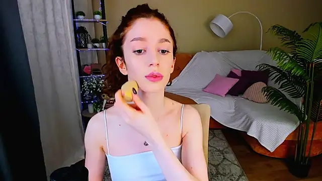 Snapshot of ChristinaConteeree chatting on December 2025 12:47:02 PM ChristinaConteeree online show from December 2025 12:47:02 PM