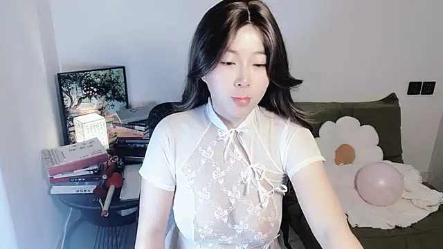 Snapshot of Emmaq996 chatting on November 2025 02:55:01 AM Emmaq996 online show from November 2025 02:55:01 AM