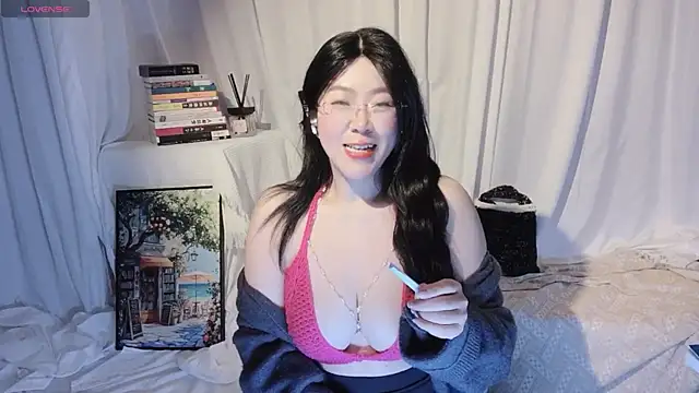 Emmaq996 online show from March 2026 08:30:01 AM