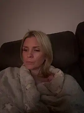 Lexi-Lux-X online show from November 2025 03:52:02 AM