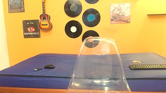 Snapshot of meisevil77 chatting on September 2025 02:24:02 AM meisevil77 online show from September 2025 02:24:02 AM