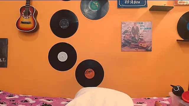 Snapshot of meisevil77 chatting on December 2025 02:09:02 AM meisevil77 online show from December 2025 02:09:02 AM