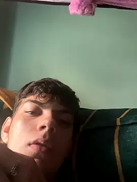 Snapshot of Cos_minn chatting on December 2025 07:24:01 AM Cos minn online show from December 2025 07:24:01 AM