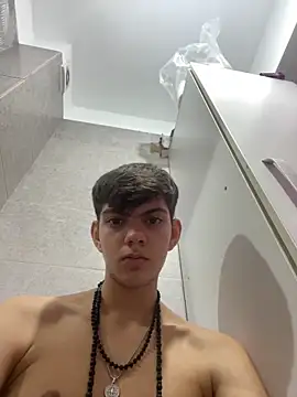 Snapshot of Cos_minn chatting on December 2025 01:17:04 PM Cos minn online show from December 2025 01:17:04 PM