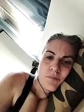 est 82 online show from October 2025 03:57:02 PM