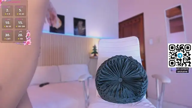 Snapshot of Sirenita_petitexoxo chatting on November 2025 03:12:02 PM Sirenita petitexoxo online show from November 2025 03:12:02 PM