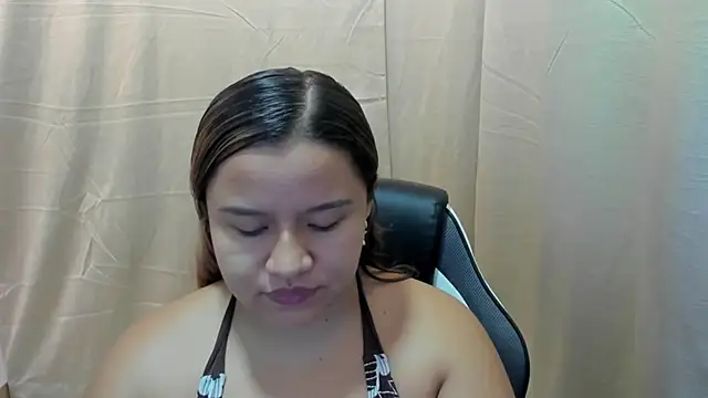 ElaBourn  online show from May 2026 03:50:02 PM