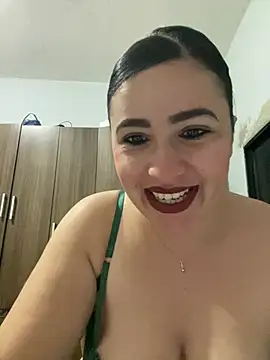Snapshot of IvettSt_ chatting on July 2026 04:49:01 AM IvettSt online show from July 2026 04:49:01 AM