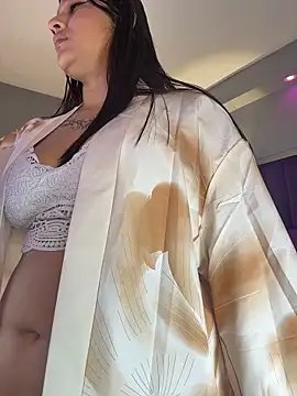 mia everly online show from February 2026 01:25:02 AM