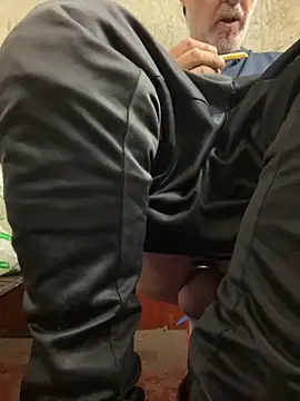 Snapshot of pervonpatrol chatting on October 2025 05:58:02 PM pervonpatrol online show from October 2025 05:58:02 PM