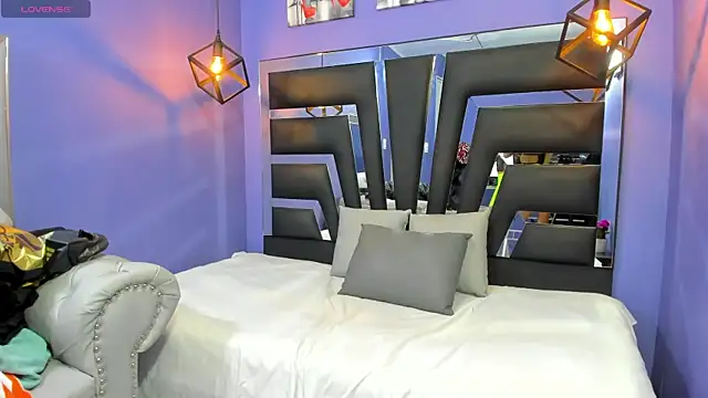 lilyth adam online show from December 2025 01:55:02 AM