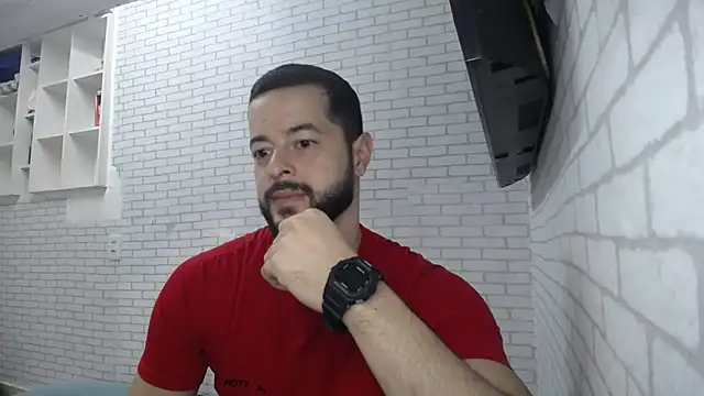 BombeiroHotx online show from August 2026 06:44:02 PM