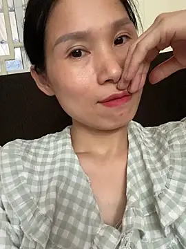 Snapshot of MinHiNi chatting on September 2025 07:21:02 AM MinHiNi online show from September 2025 07:21:02 AM