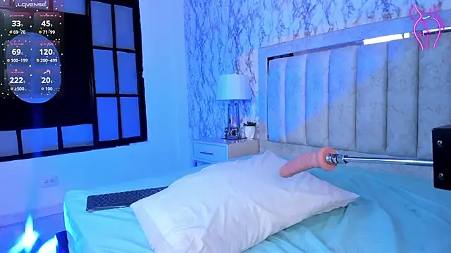 AlaiaMoretti online show from September 2025 05:32:01 AM