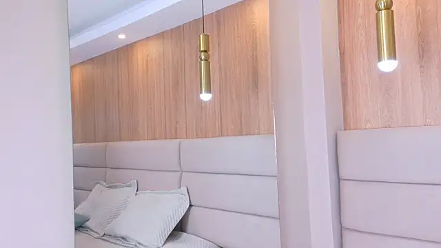 ZoehAngel online show from March 2026 02:28:01 PM