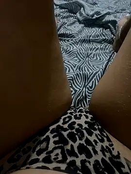 Snapshot of Darkfemminineenergy22 chatting on September 2025 06:08:02 PM Darkfemminineenergy22 online show from September 2025 06:08:02 PM