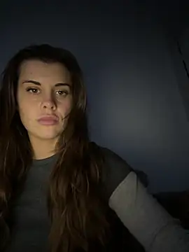 Snapshot of AlitaNova chatting on November 2025 04:22:01 PM AlitaNova online show from November 2025 04:22:01 PM