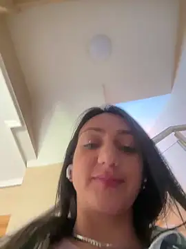 Ninabigtitied online show from October 2025 12:57:02 PM