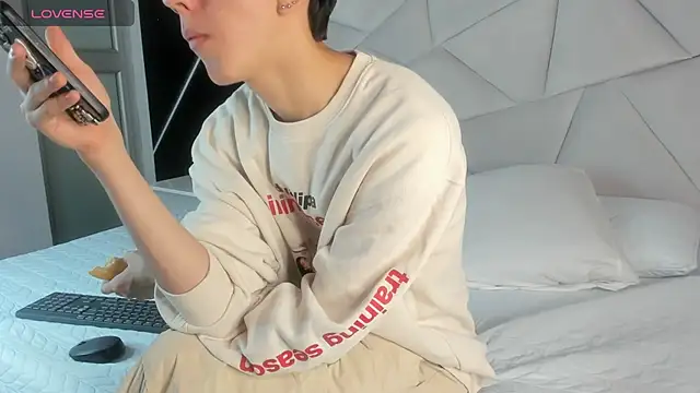 AerumChae online show from May 2026 12:36:02 PM