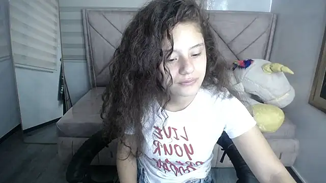 Velvet Moon V online show from September 2025 01:13:01 PM