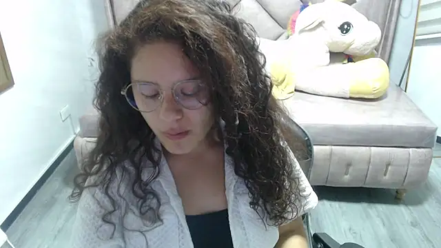 Velvet Moon V online show from November 2025 01:24:03 PM