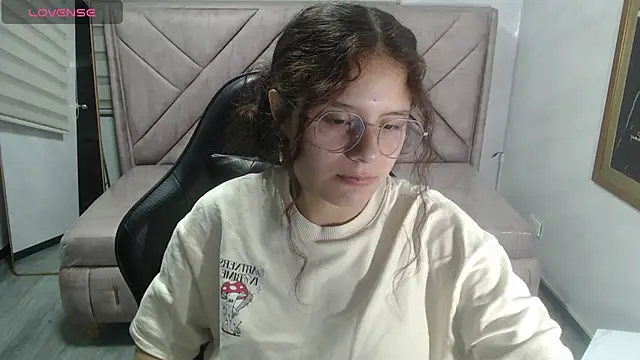 Velvet Moon V online show from February 2026 07:46:01 PM